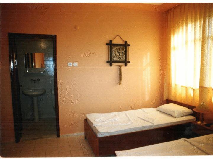 Holiday World Hotel ألانيا الغرفة الصورة