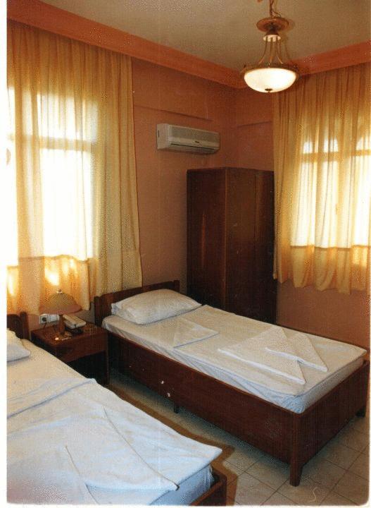 Holiday World Hotel ألانيا الغرفة الصورة