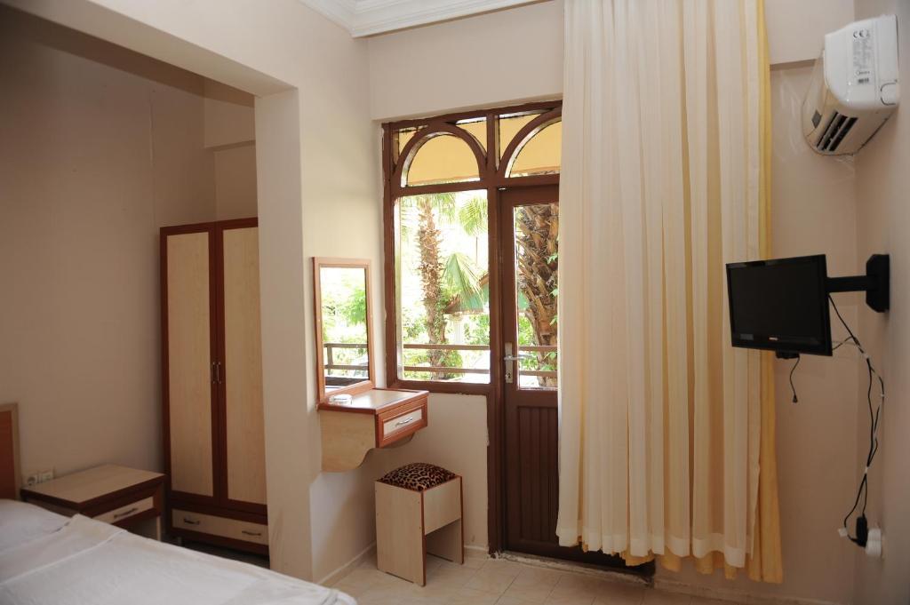Holiday World Hotel ألانيا الغرفة الصورة